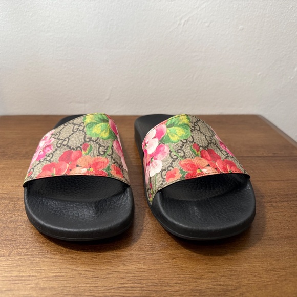 Gucci Women's Floral Slide Sandals - Picture 6 of 7